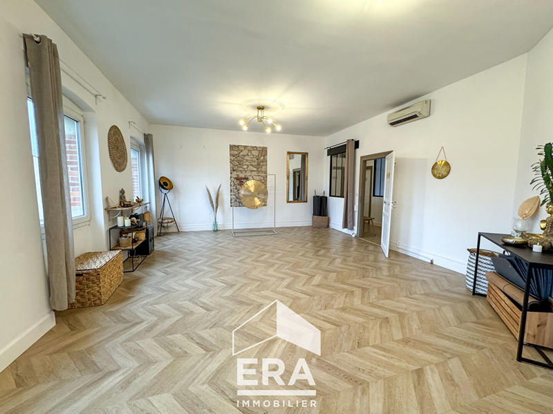 Local d'activité / Entrepôt - 118 m² - 5 pièces