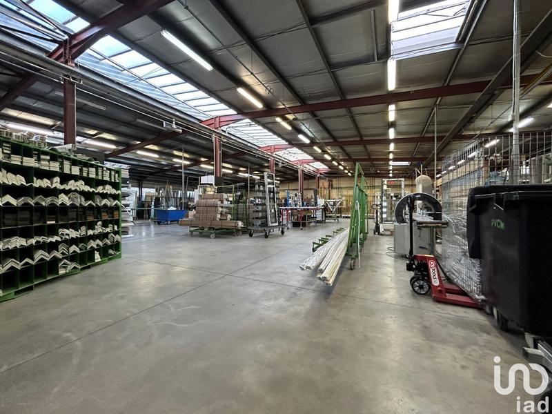 Local commercial - 2 500 m²