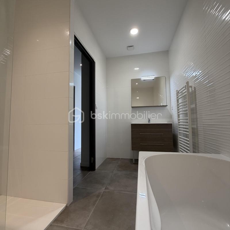 Appartement - 97 m² - 4 pièces