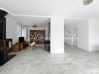 Maison - 92 m² - 5 pièces