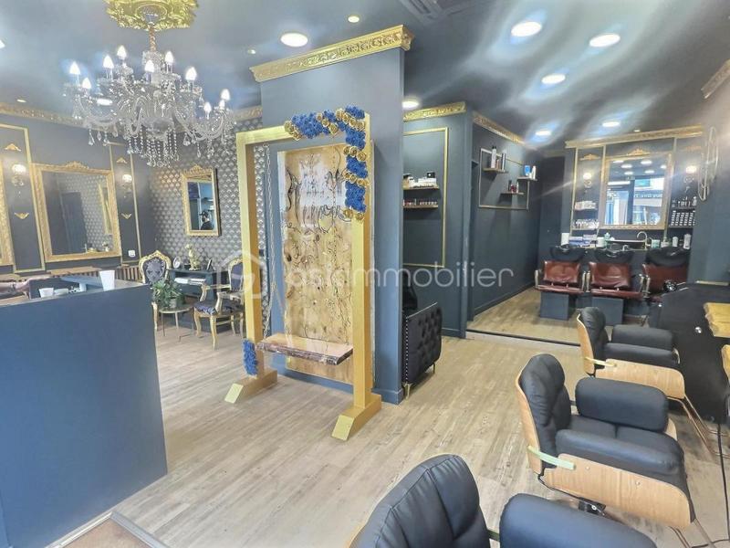 Bureau - 40 m² - 4 pièces