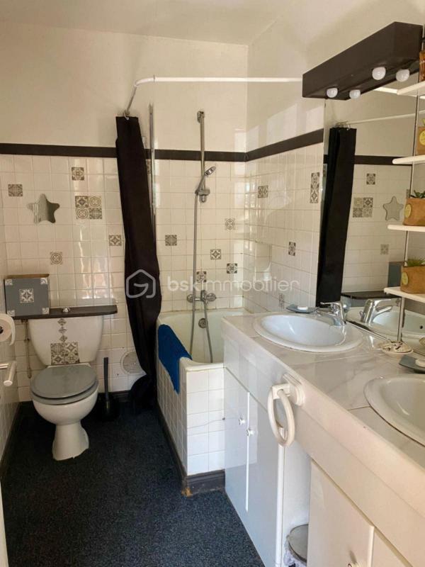 Maison en pierre - 151 m² - 7 pièces