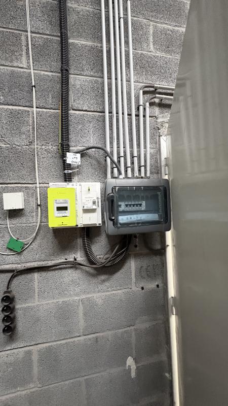 Local artisanal - 125 m² - 1 pièce