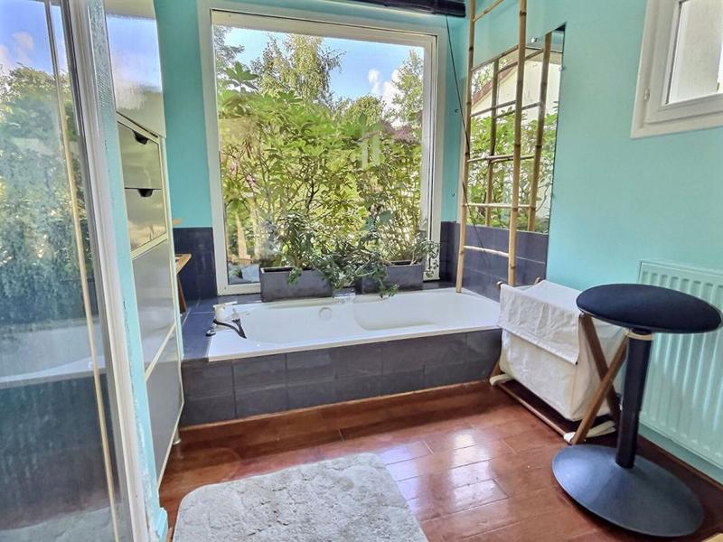 Maison - 235 m² - 8 pièces