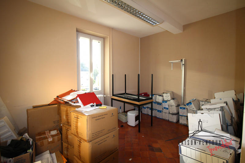 Bureau - 250 m² - 9 pièces