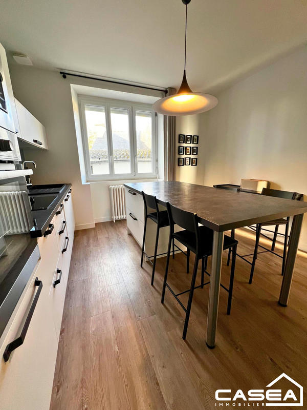 Maison ancienne - 167 m² - 7 pièces