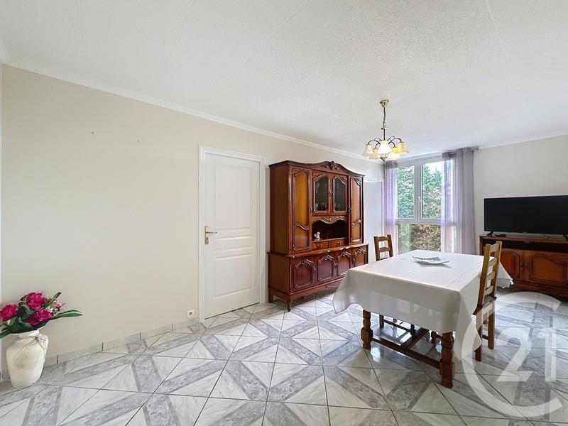 Appartement - 66 m² - 4 pièces