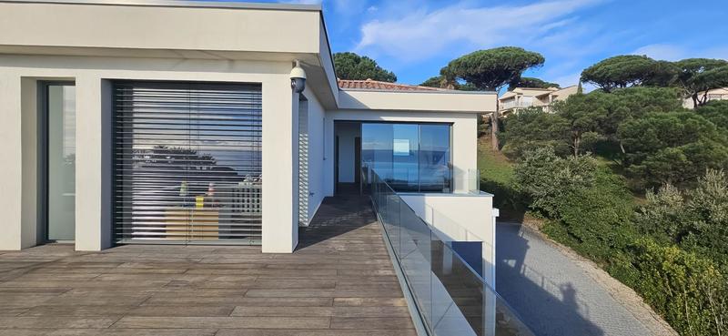 Maison - 320 m² - 14 pièces