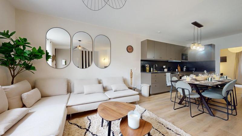 Maison en pierre - 164 m² - 9 pièces