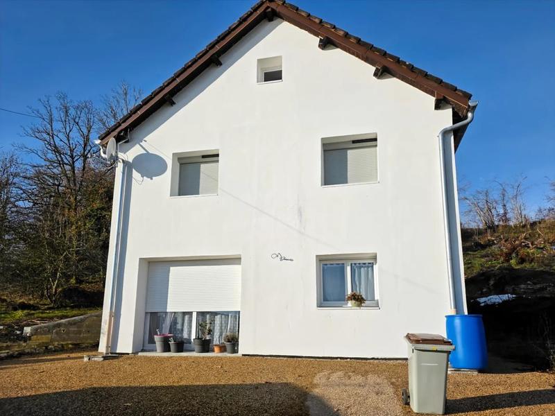 Maison - 152 m² - 8 pièces