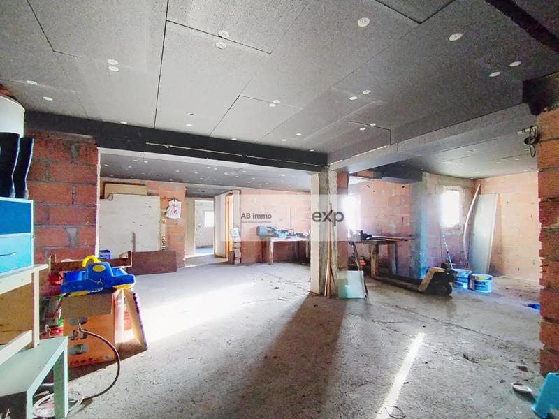 Maison - 98 m² - 5 pièces