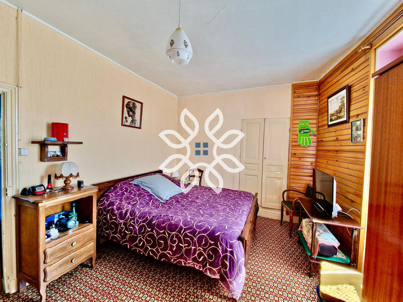 Maison - 98 m² - 6 pièces