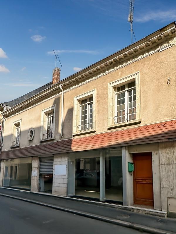 Local commercial - 222 m² - 8 pièces