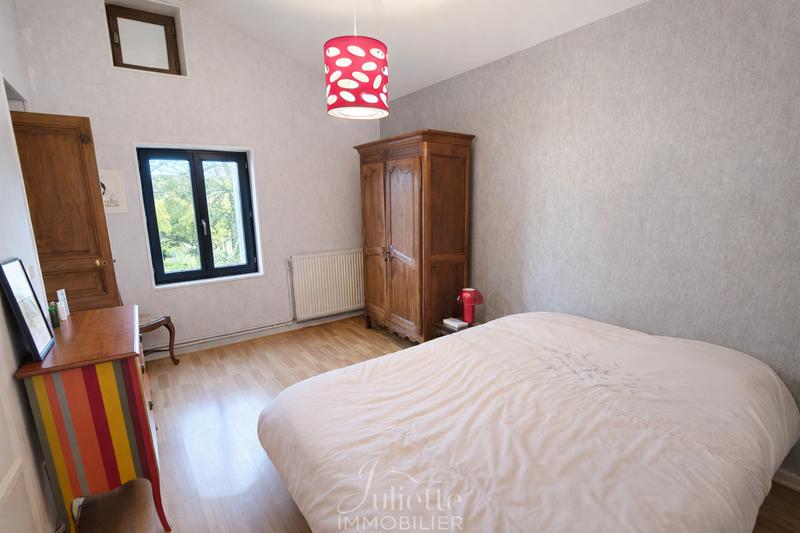 Maison - 190 m² - 9 pièces