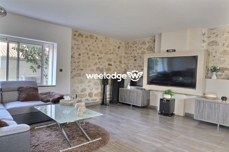 Maison - 200 m² - 5 pièces