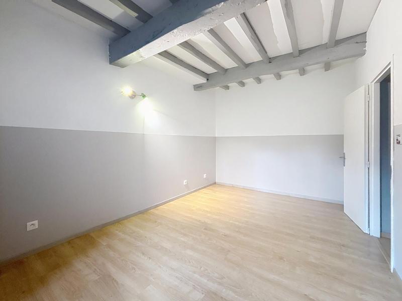 Maison - 456 m² - 15 pièces