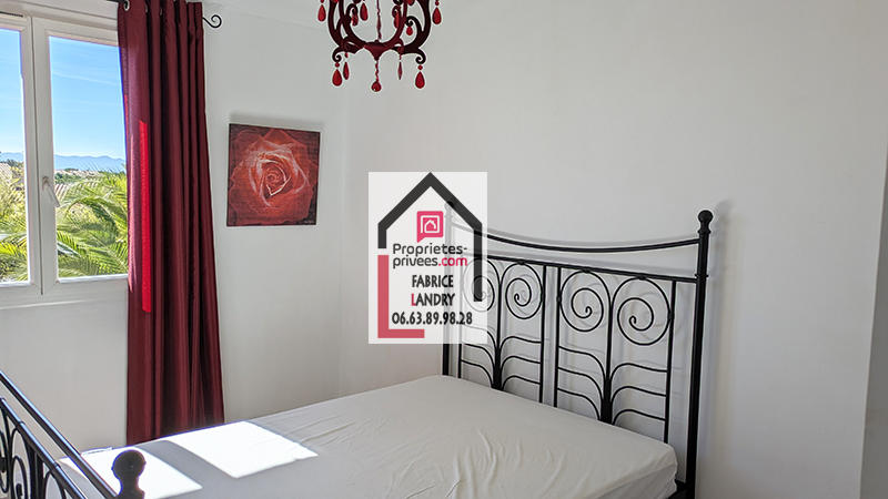 Villa - 100 m² - 5 pièces