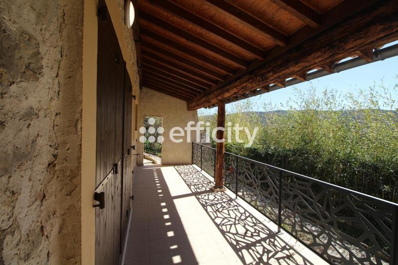 Maison en pierre - 201 m² - 5 pièces