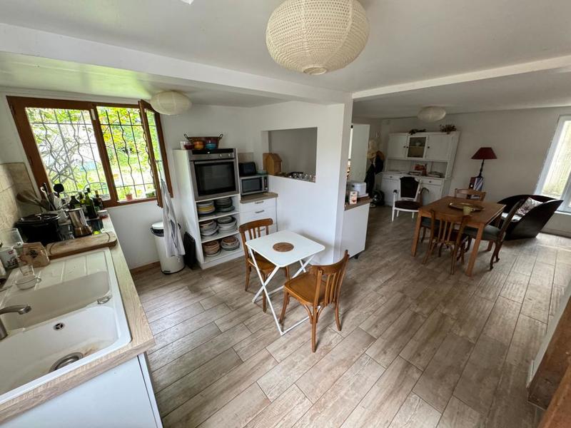 Maison - 170 m² - 8 pièces