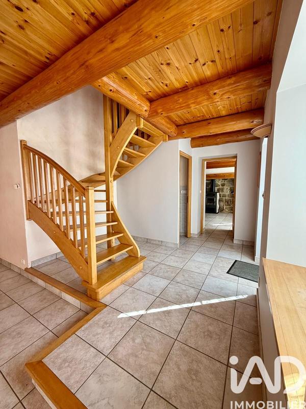 Maison - 140 m² - 5 pièces