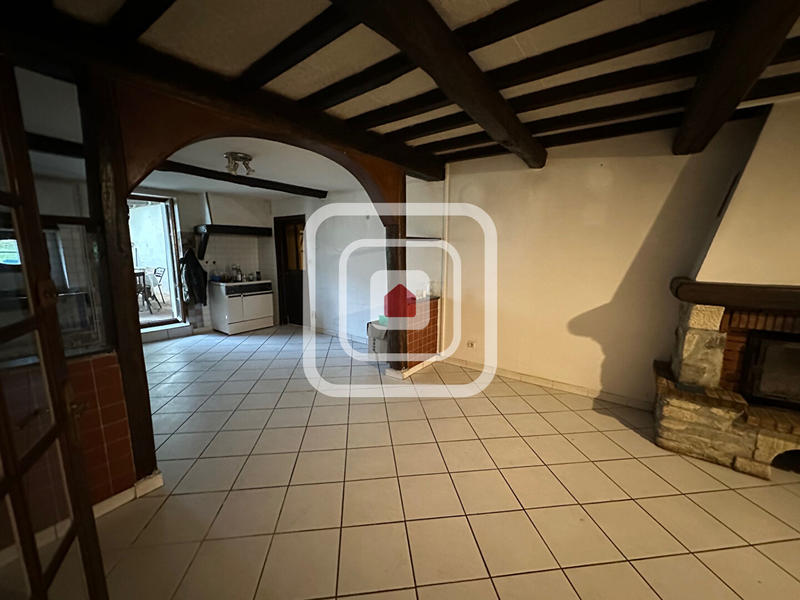 Maison - 202 m² - 6 pièces