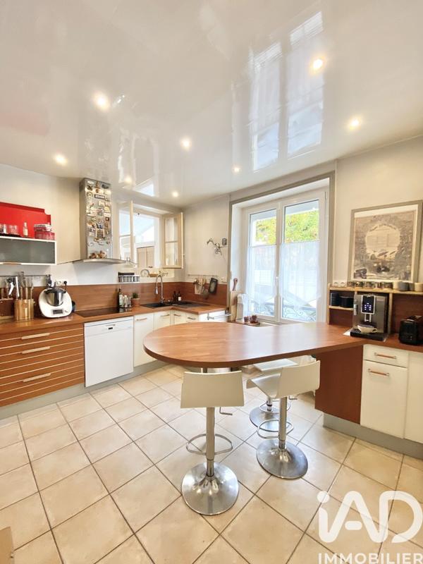 Maison - 142 m² - 7 pièces