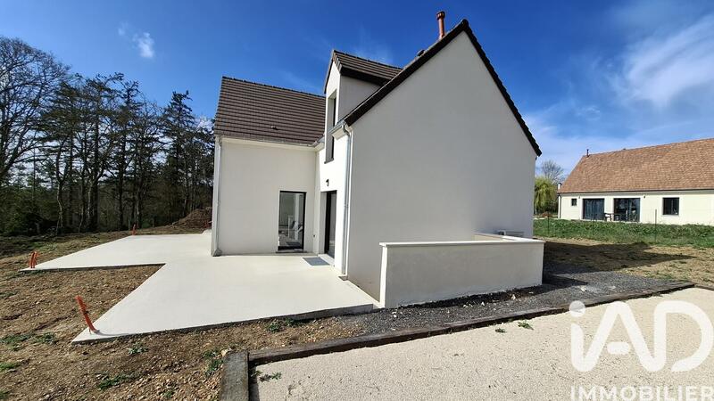 Maison - 200 m² - 7 pièces