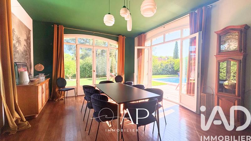 Maison de maîtres - 280 m² - 8 pièces