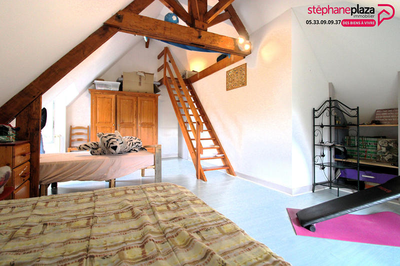 Maison - 179 m² - 8 pièces