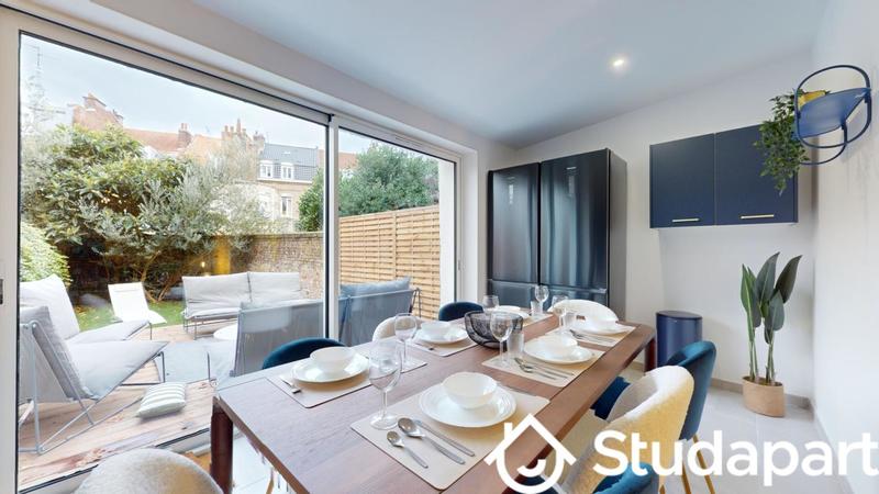 Chambre - 13 m² - 1 pièce