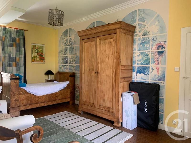 Maison de maîtres - 295 m² - 11 pièces