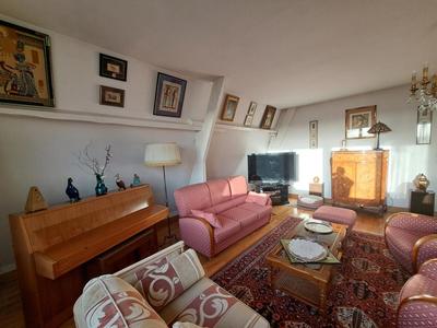 Appartement - 181 m² - 8 pièces