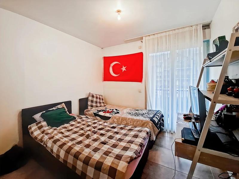 Appartement - 90 m² - 4 pièces