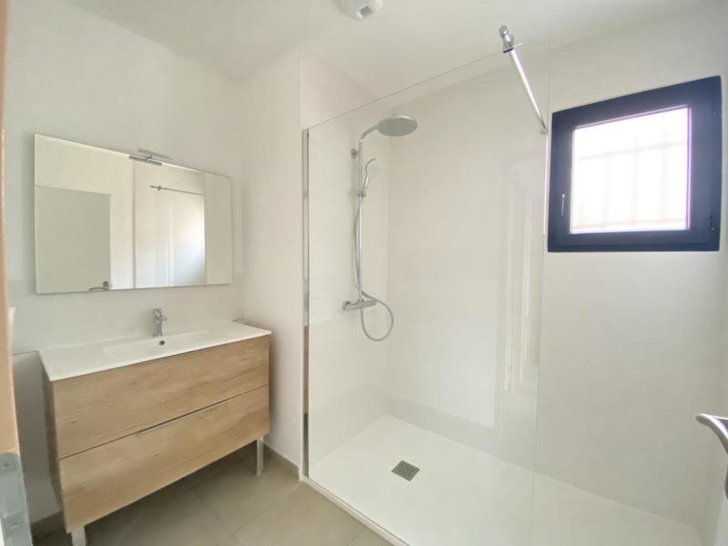 Villa - 90 m² - 4 pièces