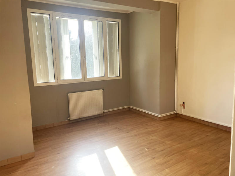 Maison - 94 m² - 5 pièces