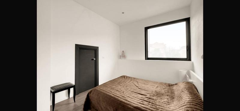 Maison - 213 m² - 6 pièces