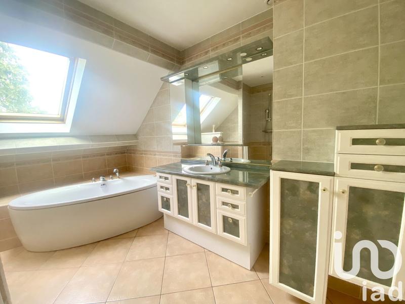 Maison - 122 m² - 6 pièces