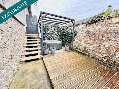 Maison - 95 m² - 5 pièces