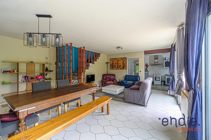 Maison - 167 m² - 7 pièces