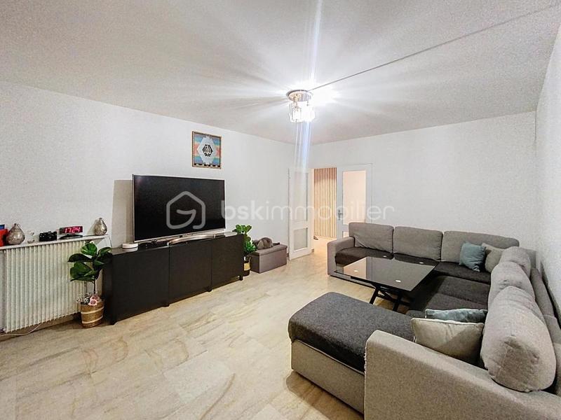 Appartement - 96 m² - 5 pièces