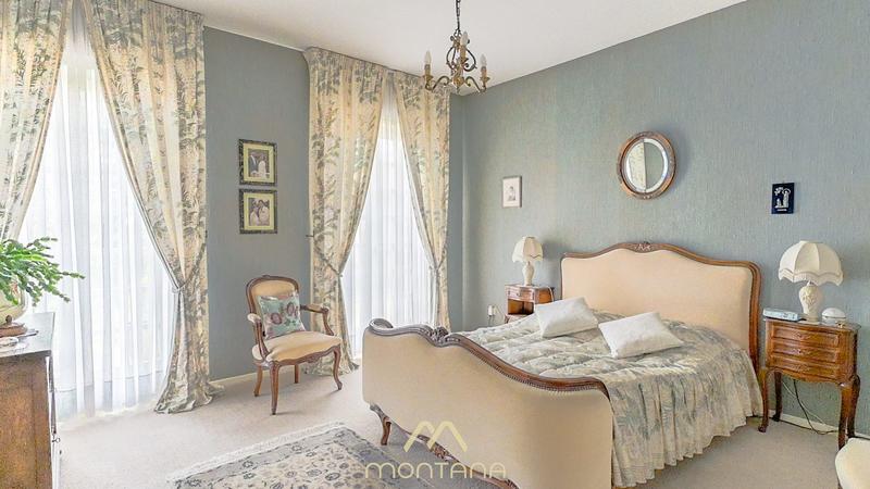 Maison - 199 m² - 6 pièces