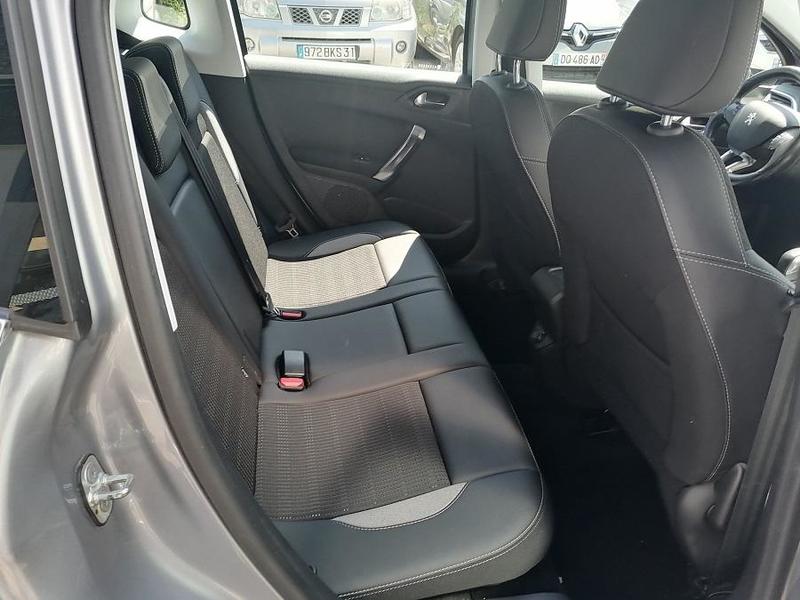 Peugeot 2008 1.6 Blue Hdi 100 Cv Allure