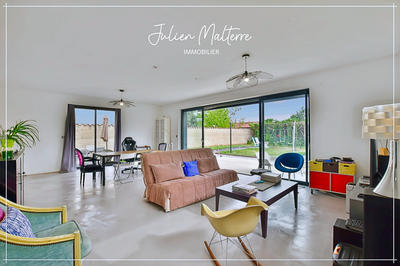 Maison - 147 m² - 6 pièces