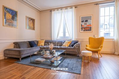 Maison bourgeoise - 235 m² - 9 pièces