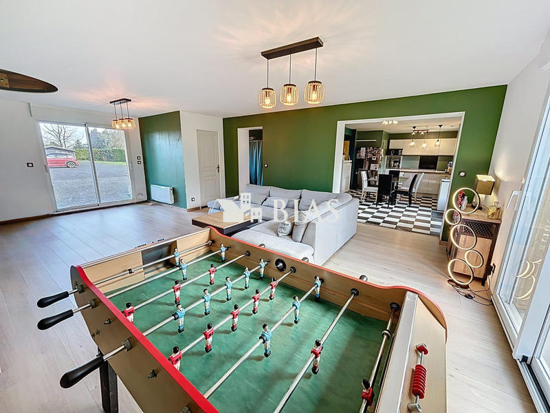 Maison - 150 m² - 8 pièces