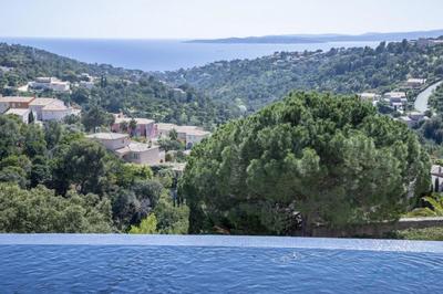 Maison d'architecte - 202 m² - 6 pièces