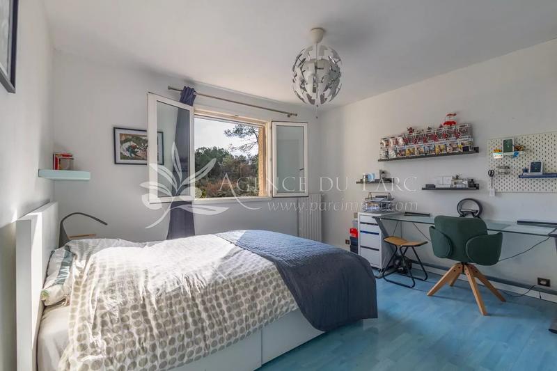 Maison - 180 m² - 5 pièces