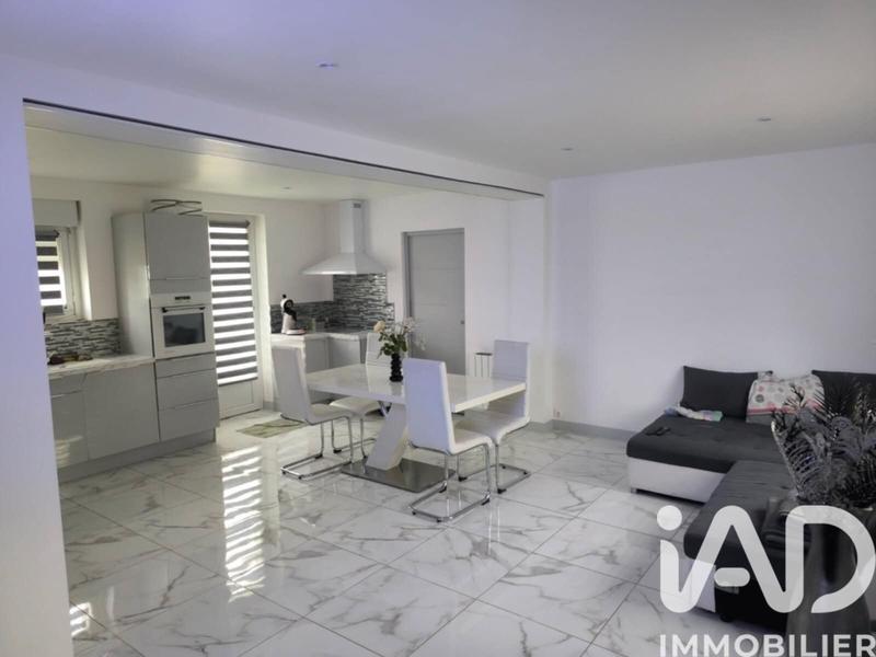 Maison - 74 m² - 4 pièces