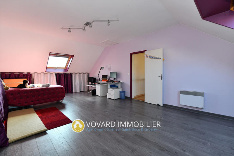 Maison - 193 m² - 9 pièces