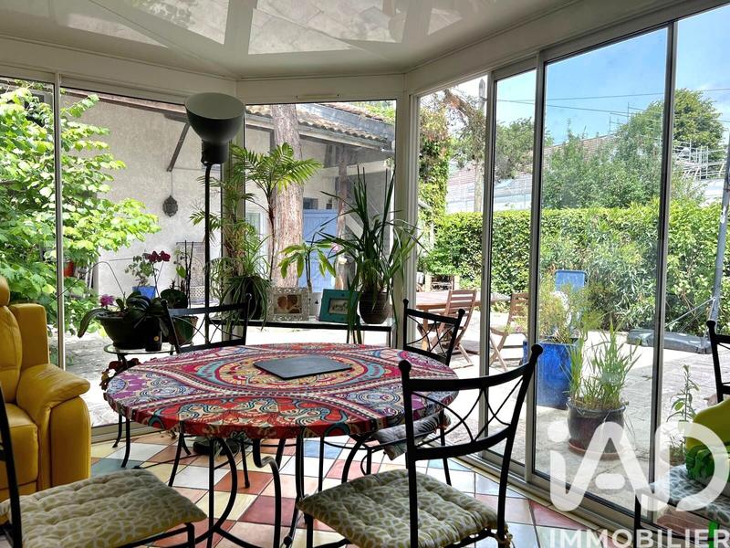 Maison - 250 m² - 10 pièces